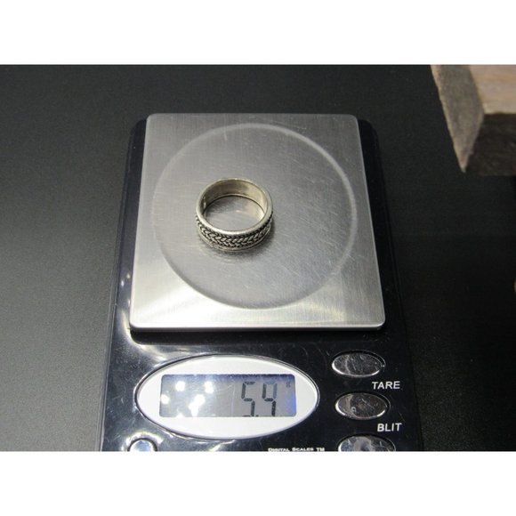 Size 7.75 Sterling Silver Tire Pattern Band Ring - Picture 6 of 6